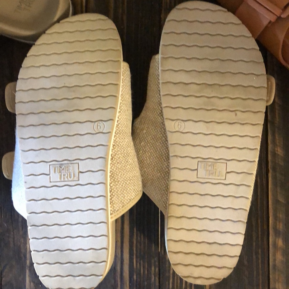 Time and Tru slip on sandal buckle cream brown taupe like new lot of 3 sโฆ - Picture 12 of 16